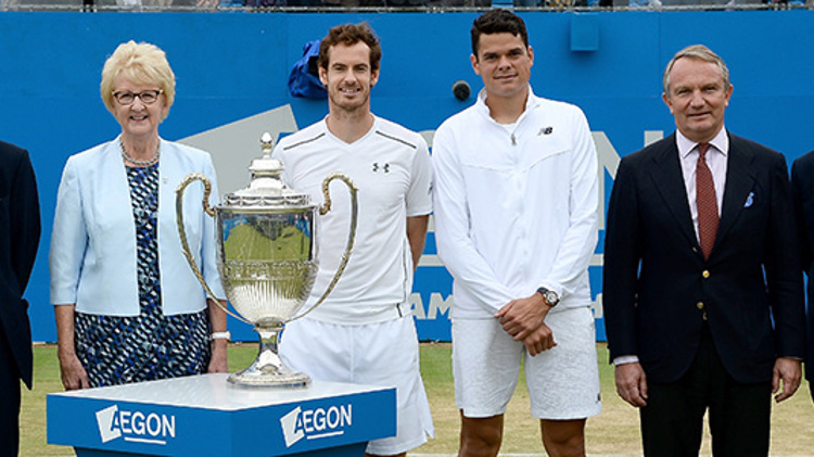 Cathie Sabin with Andy Murray in front of a trophy