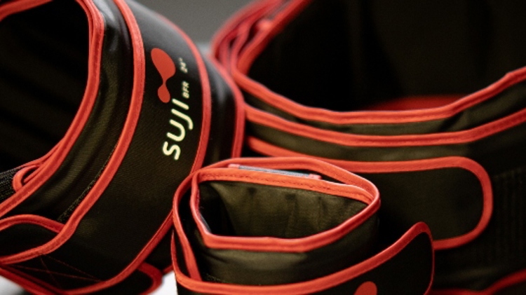 Suji compression device