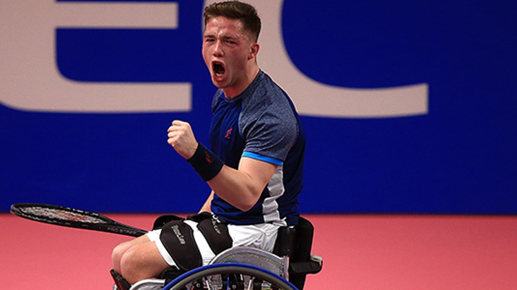 Alfie Hewett celebrating at the 2017 NEC wheelchair tennis masters