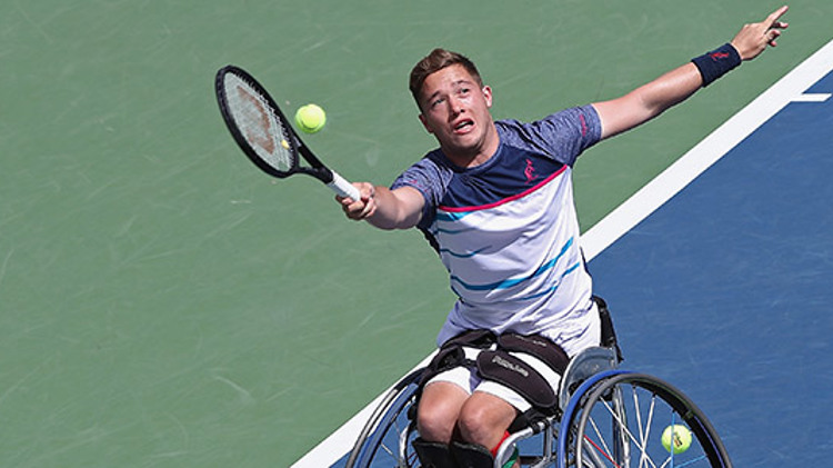 Hewett playing a forehand at the 2017 US Open
