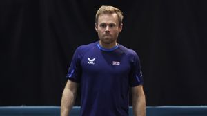 Headshot of coach Mark Hilton