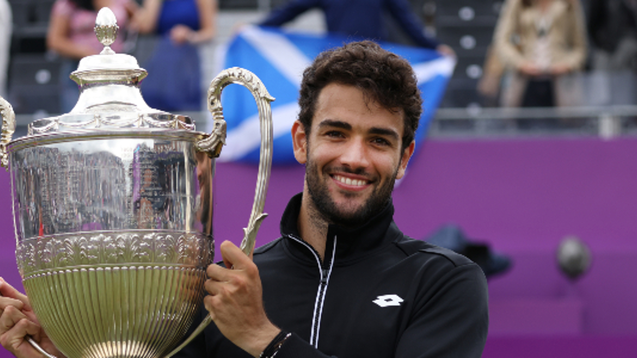 Matteo Berrettini holding the cinch Championships 2021