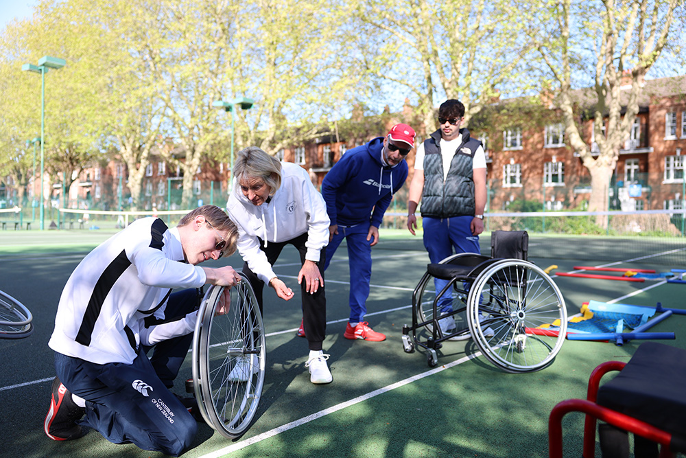 Wheelchair-tennis-changing-wheels.JPG