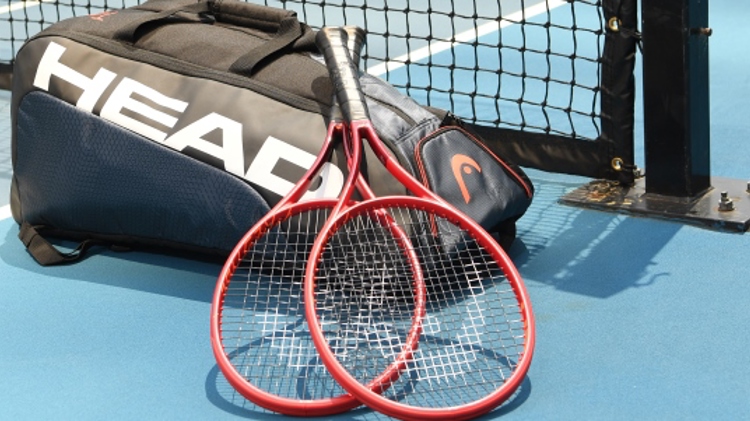 Head tennis bag and racket