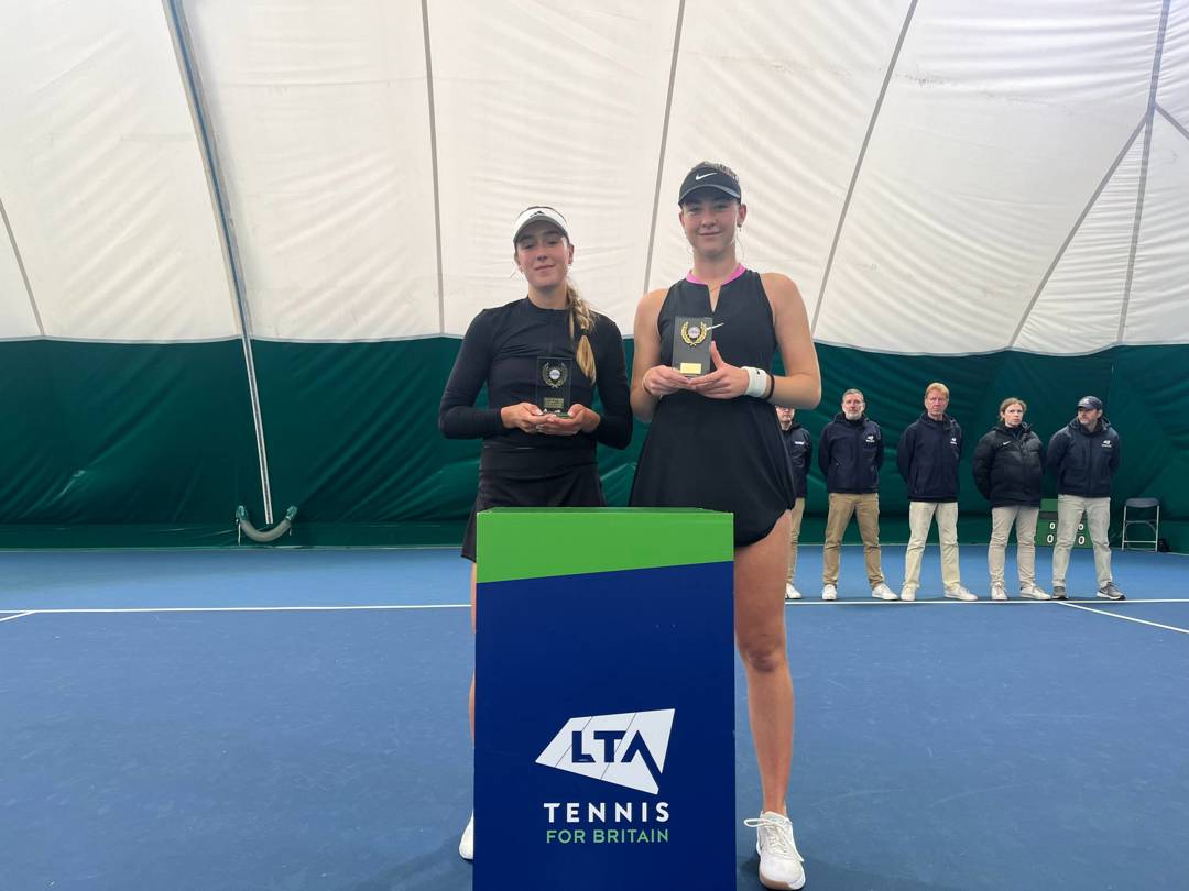 Mika Stojsavljevic holding the W35 Nottingham title