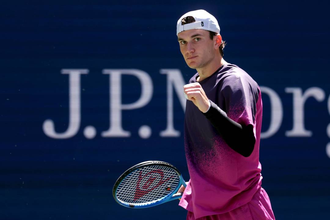 Jack Draper gives a fist pump in his US Open fourth round win over Tomas Mahac