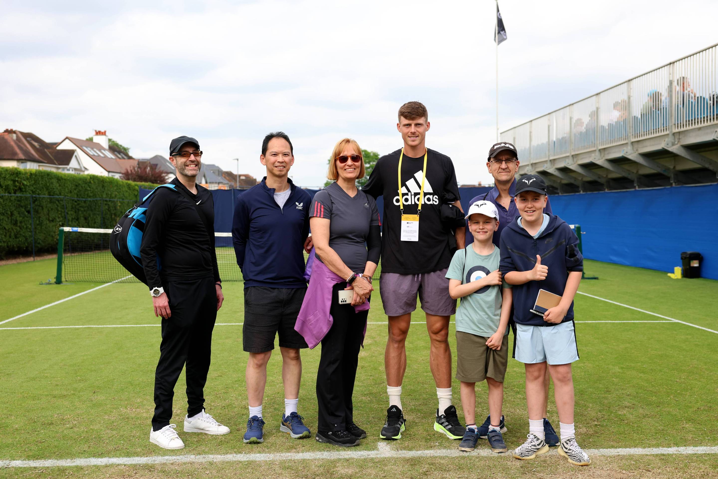 Billy Harris meets local park tennis players at the Lexus Surbiton Trophy