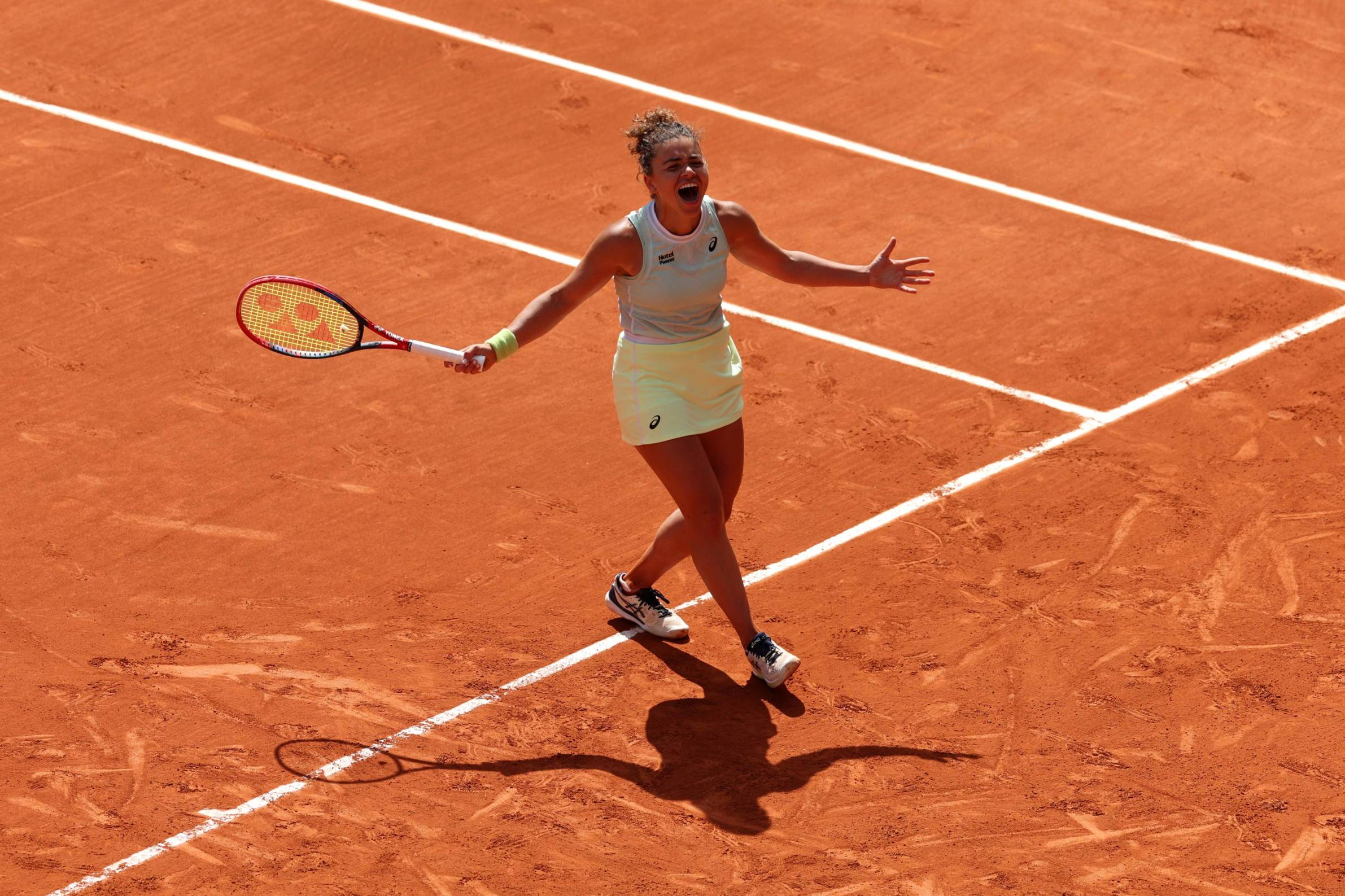 2024-Jasmine-Paolini-Roland-Garros-action.jpg
