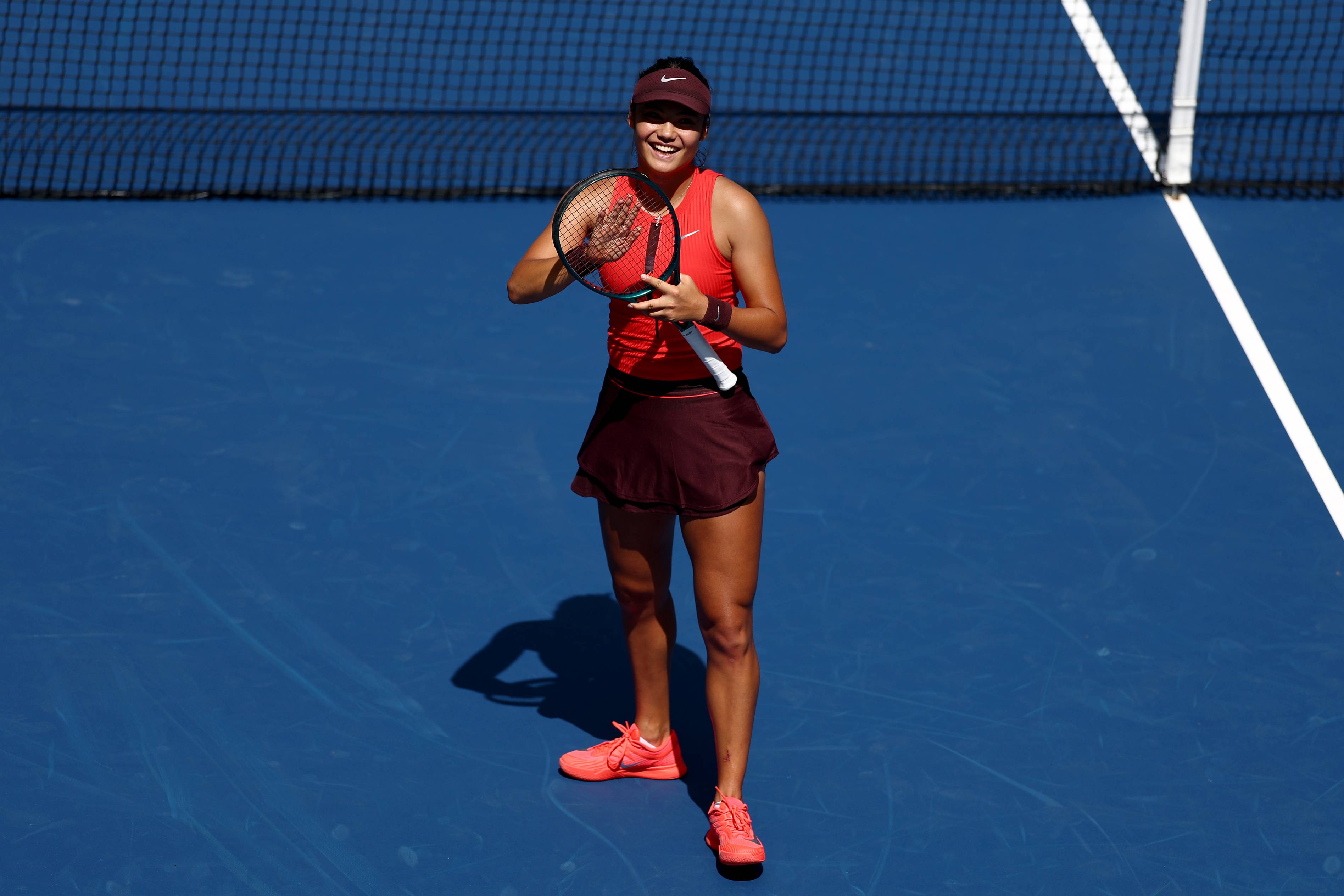 2025-Emma-Raducanu-US-Open-R1-celebration.jpg