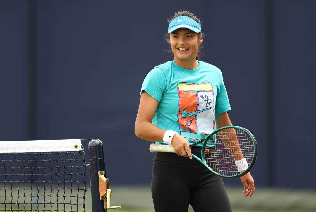 Emma Raducanu smiling while training at the HSBC Championships