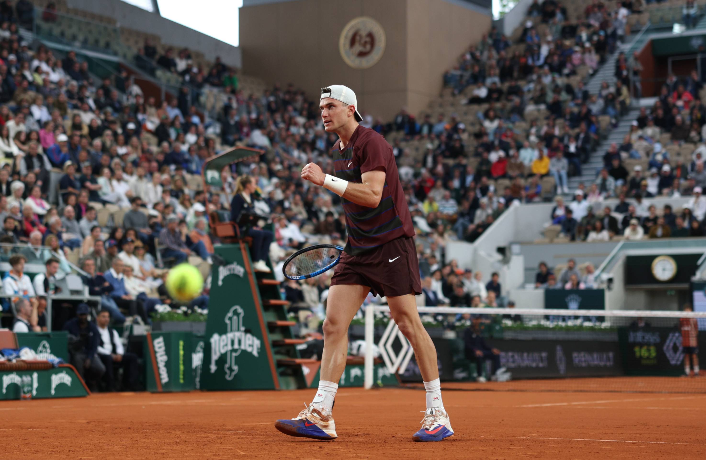 Jack Draper gives a fist pump during his first round win over Mattia Bellucci at Roland Garros