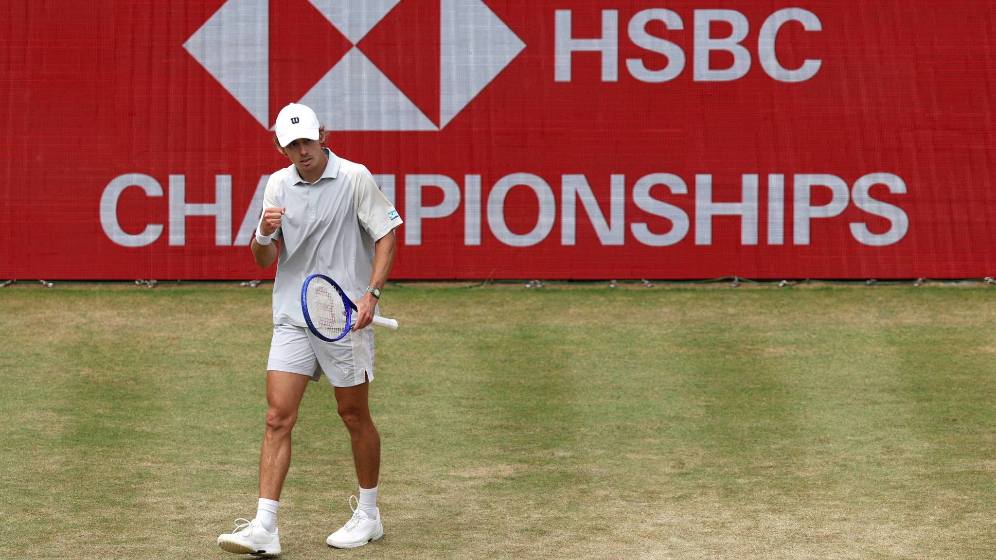 HSBC Championships 2026: Alex de Minaur eases past Denis Shapovalov to reach third Queen’s quarter-final