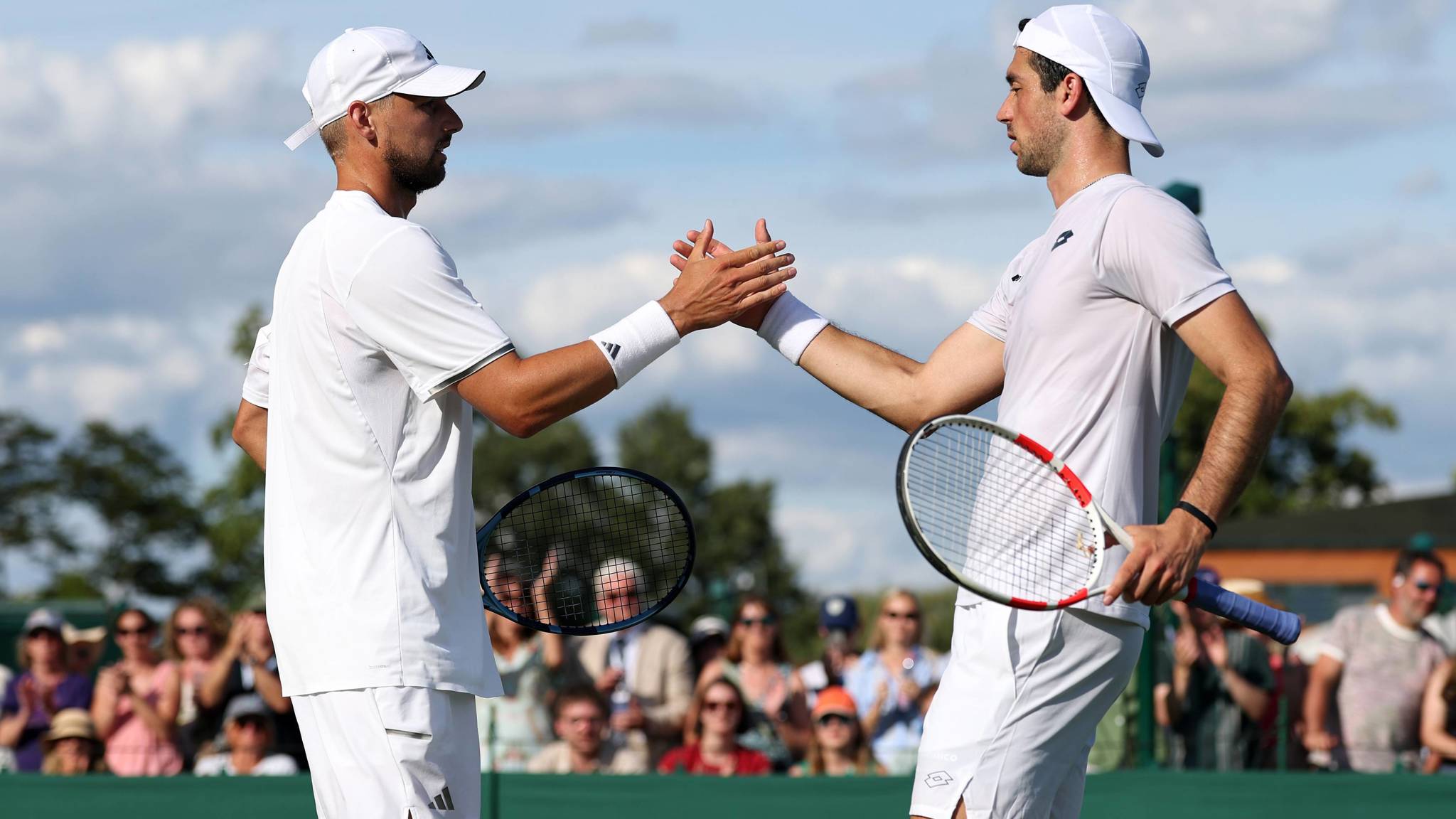 Wimbledon 2026: Julian Cash and Lloyd Glasspool begin title defence with dominant win