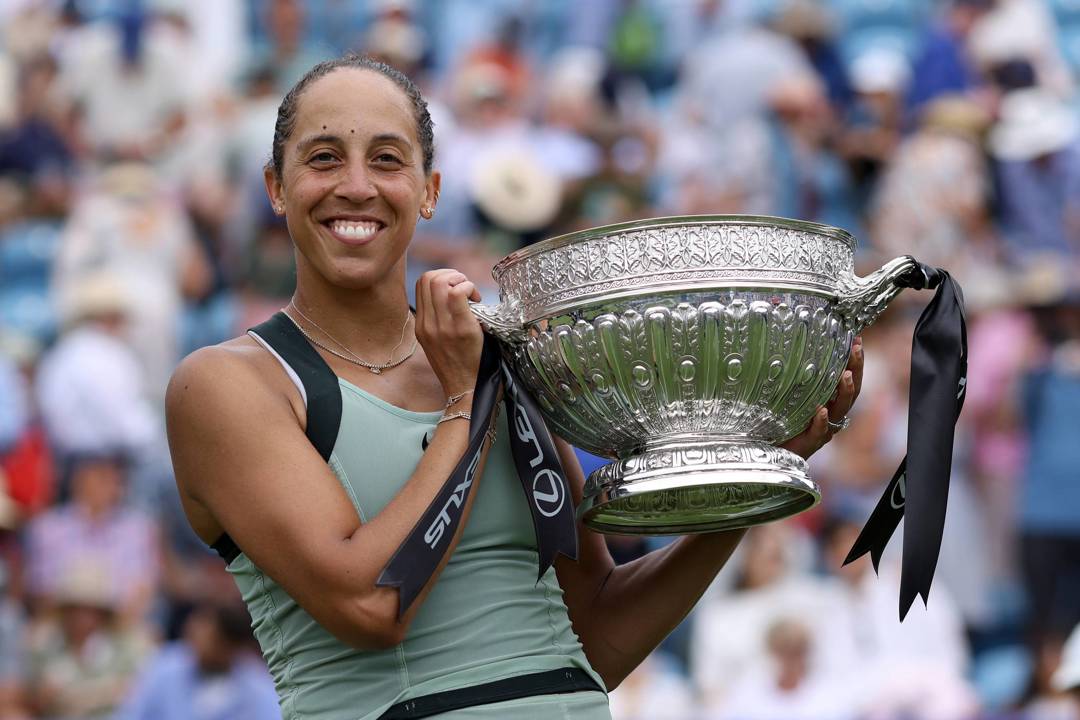 Madison Keys holding the title at the 2026 Lexus Eastbourne Open