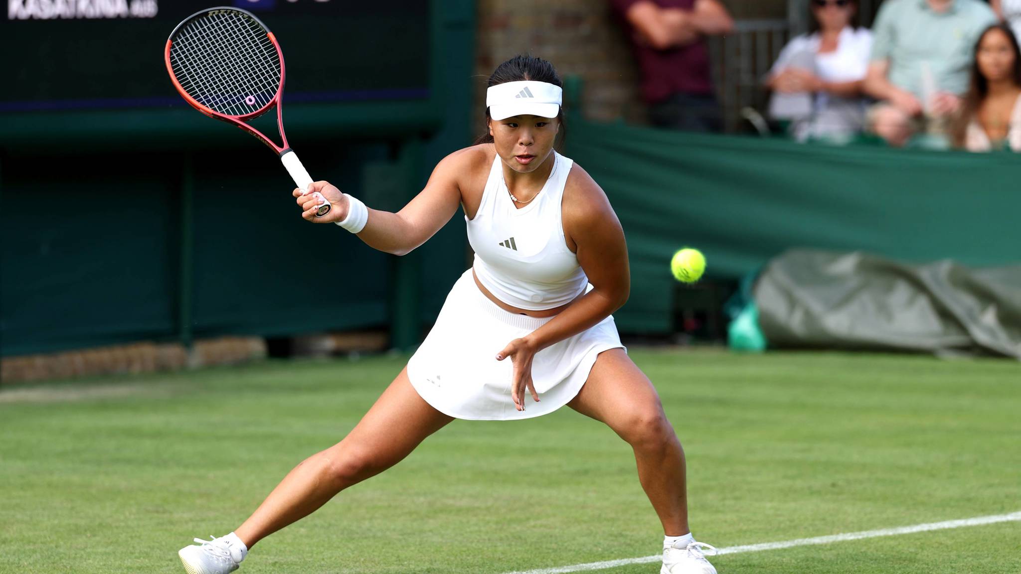 Wimbledon 2026: Rising stars Mimi Xu & Oliver Tarvet lose close matches in opening round
