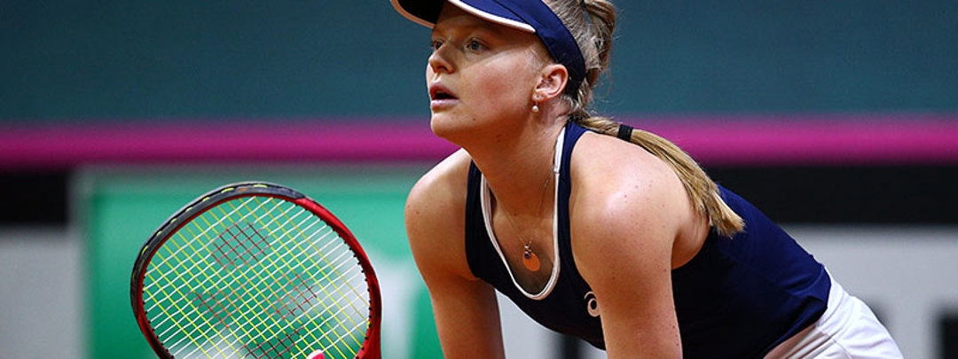 Harriet Dart at a tennis match