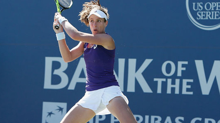 Johanna Konta in action at the 2016 Stanford Classic
